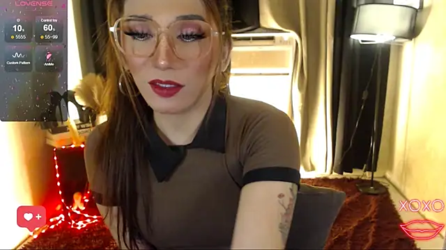 Snapshot of precious_RoseDoll chatting on October 9, 2025, 5:38 am precious RoseDoll online show from October 9, 2025, 5:38 am