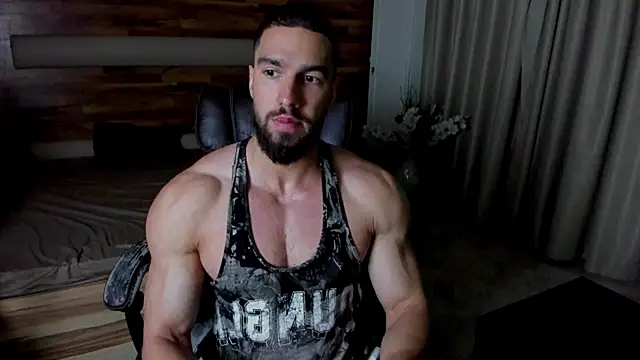 IvanHydee online show from July 25, 2026, 4:32 am
