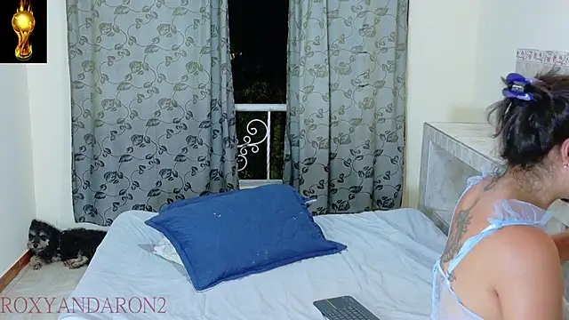 RoxyandAron2 online show from June 13, 2026, 1:36 am