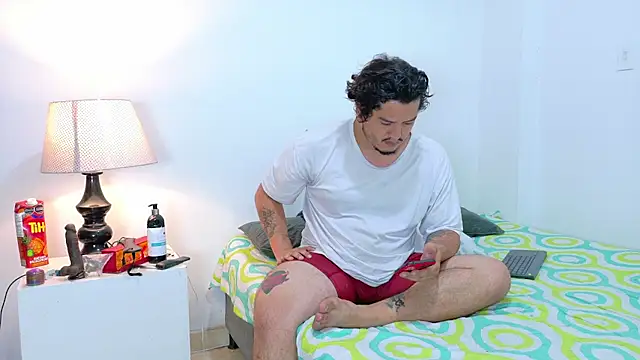 RoxyandAron2 online show from July 14, 2026, 11:38 am