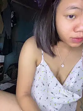 NinaChu online show from September 17, 2025, 3:35 pm