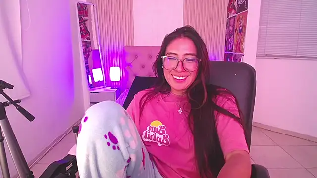 Snapshot of Bonnali_lune chatting on October 12, 2025, 10:14 am Bonnali lune online show from October 12, 2025, 10:14 am