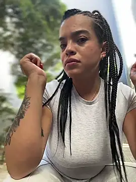 JuanitaMore01 online show from July 14, 2026, 9:31 pm