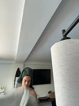 JuanitaMore01 online show from July 21, 2026, 3:03 pm