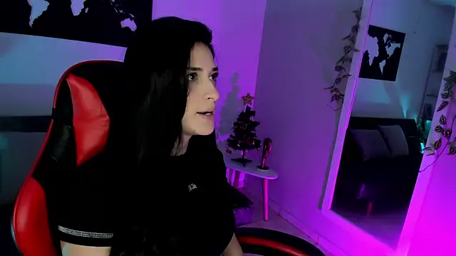 ZoeValencia1 online show from December 17, 2025, 12:00 pm