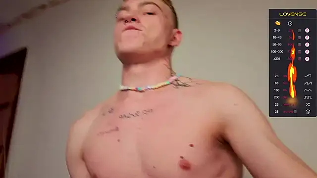 callmealexthx online show from September 17, 2025, 4:19 pm