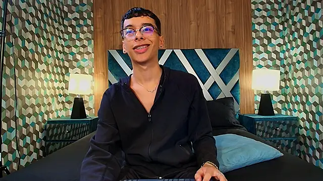 Aiden Royce online show from September 9, 2025, 12:10 am