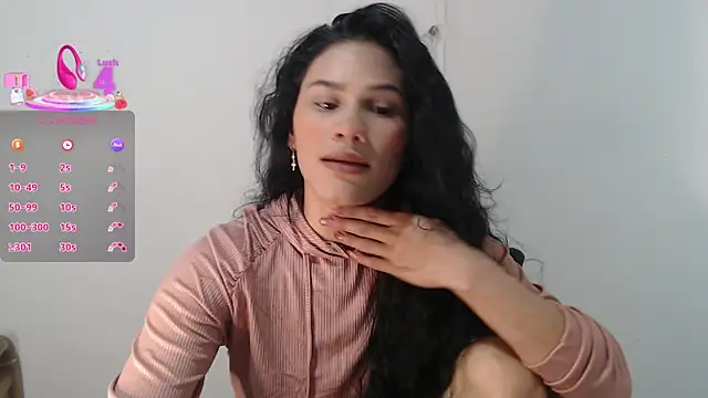 Snapshot of JessGarcia chatting on October 13, 2025, 4:07 pm JessGarcia online show from October 13, 2025, 4:07 pm