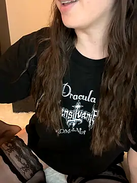 liloush   online show from December 21, 2025, 8:05 pm