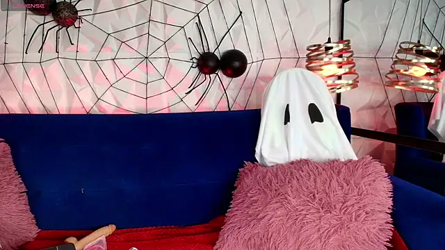 ly lulu online show from October 11, 2025, 7:12 pm