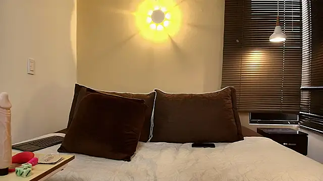 Lucian Morel S online show from September 15, 2025, 11:54 am