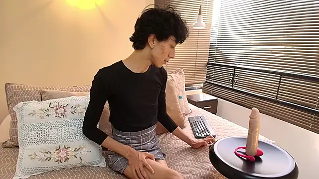 Lucian Morel S online show from September 26, 2025, 12:42 pm