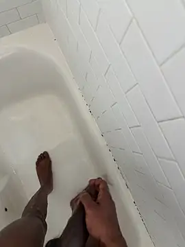 Snapshot of mrmanfrfr chatting on February 17, 2026, 5:52 pm mrmanfrfr online show from February 17, 2026, 5:52 pm