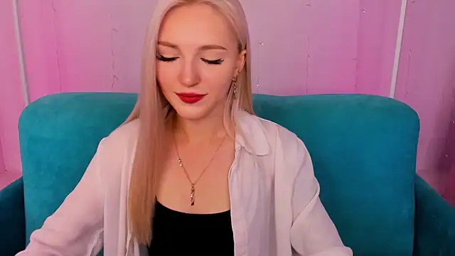 Snapshot of LisaFoxyMe chatting on September 20, 2025, 1:06 am LisaFoxyMe online show from September 20, 2025, 1:06 am