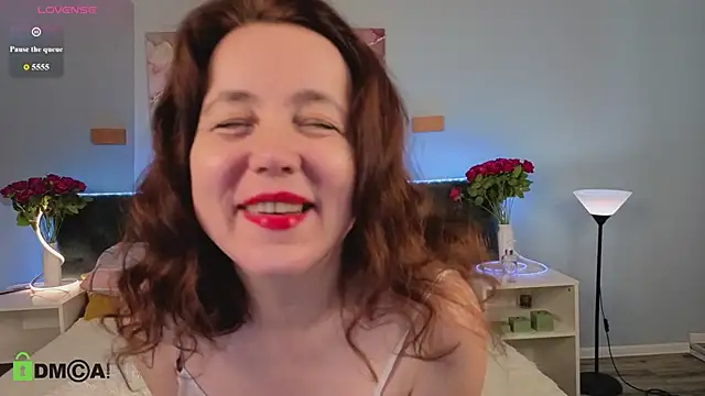 Kira Adler online show from May 13, 2026, 12:52 am