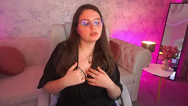 SophieDreamss online show from November 10, 2025, 3:00 pm