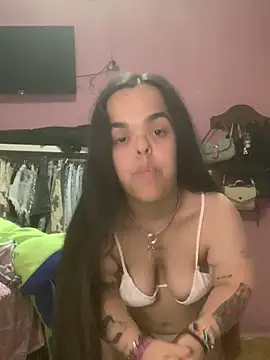 Littleegirl69 online show from December 19, 2025, 3:13 am