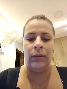 Snapshot of Scarley chatting on September 23, 2025, 11:24 am Scarley online show from September 23, 2025, 11:24 am