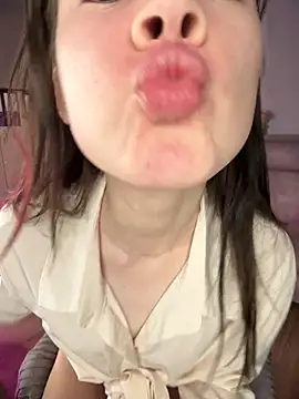 Marryme- online show from October 10, 2025, 1:32 pm