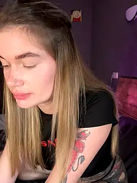 TechnooBabyy online show from October 20, 2025, 4:51 pm