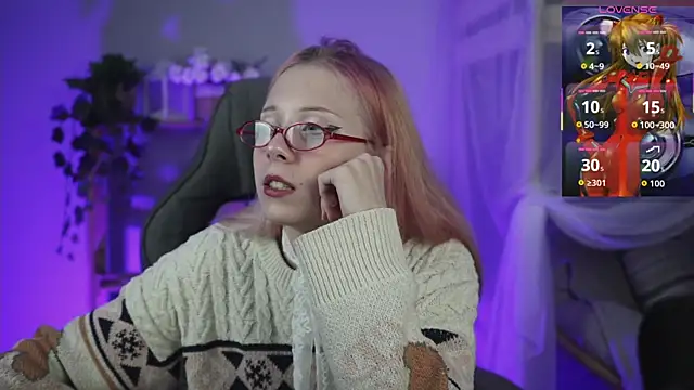 SakuraBliss online show from November 3, 2025, 5:14 pm