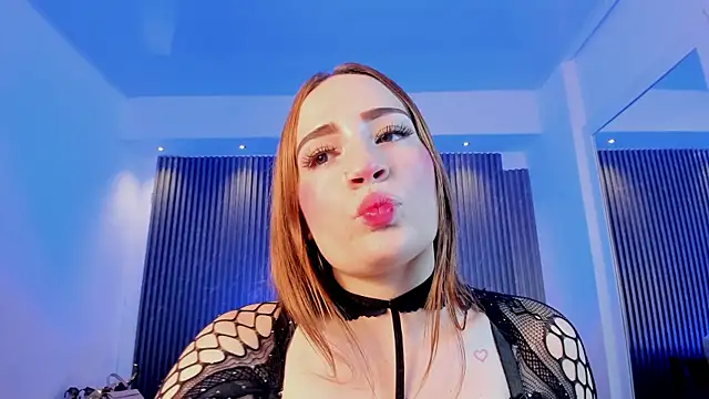 MadisonAnngel online show from October 7, 2025, 9:34 pm