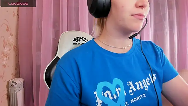 Anabel-Candy online show from October 21, 2025, 6:25 am