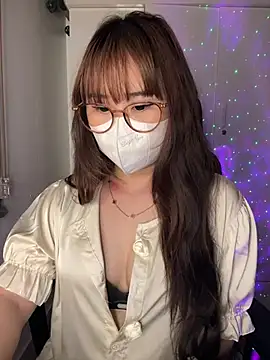 Meowyeuk6 online show from May 19, 2026, 6:58 pm