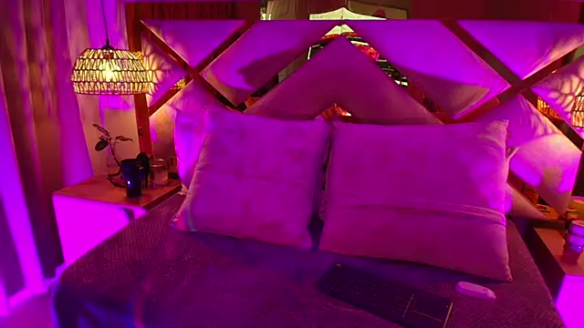 Scarlett Vegaa online show from November 1, 2025, 11:34 am