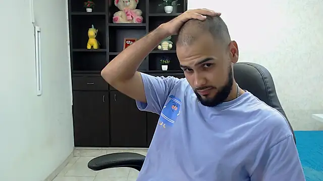 Snapshot of Marcus_Soler chatting on September 10, 2025, 8:20 pm Marcus Soler online show from September 10, 2025, 8:20 pm