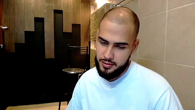 Snapshot of Marcus_Soler chatting on September 30, 2025, 1:38 pm Marcus Soler online show from September 30, 2025, 1:38 pm