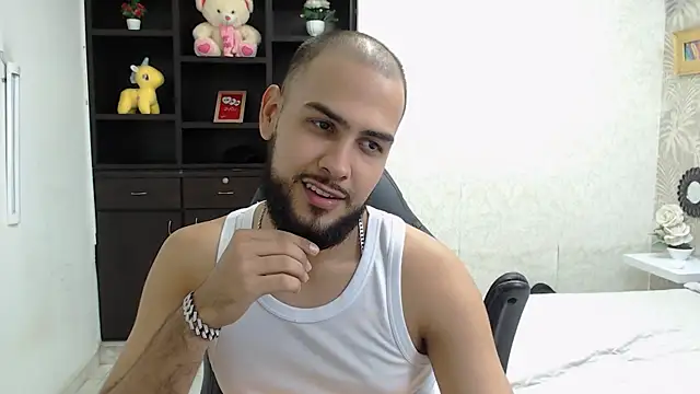 Snapshot of Marcus_Soler chatting on October 4, 2025, 5:22 pm Marcus Soler online show from October 4, 2025, 5:22 pm