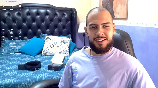 Snapshot of Marcus_Soler chatting on October 11, 2025, 5:55 pm Marcus Soler online show from October 11, 2025, 5:55 pm