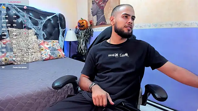 Snapshot of Marcus_Soler chatting on October 24, 2025, 3:52 pm Marcus Soler online show from October 24, 2025, 3:52 pm