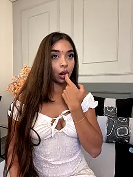 Snapshot of AnnyVega_ chatting on October 2, 2025, 9:55 pm AnnyVega online show from October 2, 2025, 9:55 pm