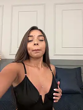 Snapshot of AnnyVega_ chatting on October 11, 2025, 8:40 pm AnnyVega online show from October 11, 2025, 8:40 pm