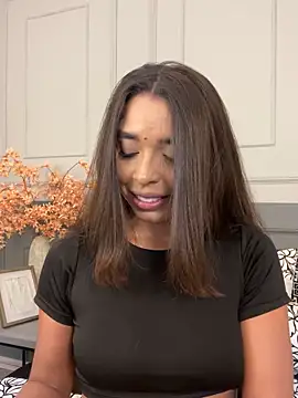 Snapshot of AnnyVega_ chatting on October 25, 2025, 9:42 pm AnnyVega online show from October 25, 2025, 9:42 pm