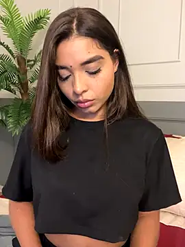 Snapshot of AnnyVega_ chatting on October 30, 2025, 10:10 pm AnnyVega online show from October 30, 2025, 10:10 pm