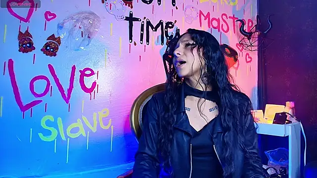 Sweettpleasure online show from November 17, 2025, 2:01 pm