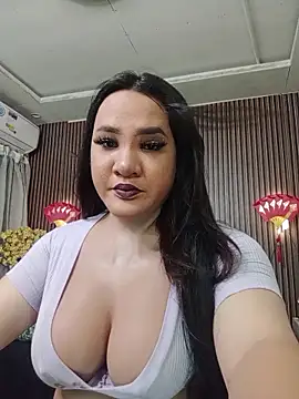 Snapshot of Hotcum_ella chatting on October 23, 2025, 12:21 am Hotcum ella online show from October 23, 2025, 12:21 am
