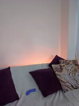 AliishaPss online show from February 17, 2026, 8:04 pm