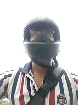 Snapshot of YoursThickDick chatting on October 27, 2025, 6:06 am YoursThickDick online show from October 27, 2025, 6:06 am