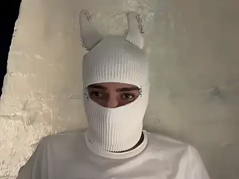 hunterpervhot online show from March 12, 2026, 4:46 pm