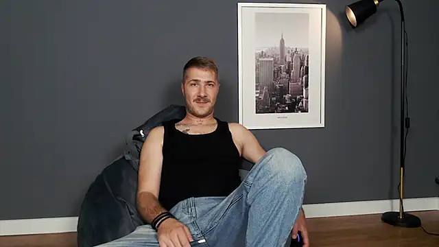 Mr At  online show from September 23, 2025, 8:06 am