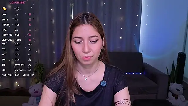  LittleSammy online show from November 9, 2025, 5:33 pm