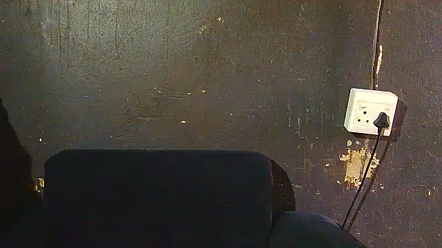 Snapshot of Augustine-Blooomxx chatting on October 24, 2025, 2:46 pm Augustine-Blooomxx online show from October 24, 2025, 2:46 pm
