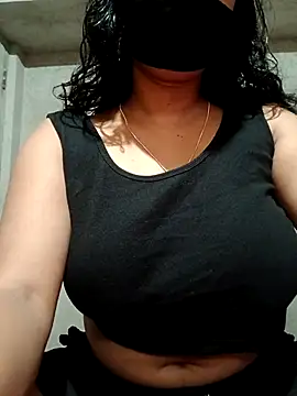 DiyaRoy49 online show from October 3, 2025, 9:28 am