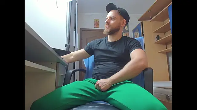 Snapshot of JaceBlaze chatting on October 17, 2025, 6:10 pm JaceBlaze online show from October 17, 2025, 6:10 pm