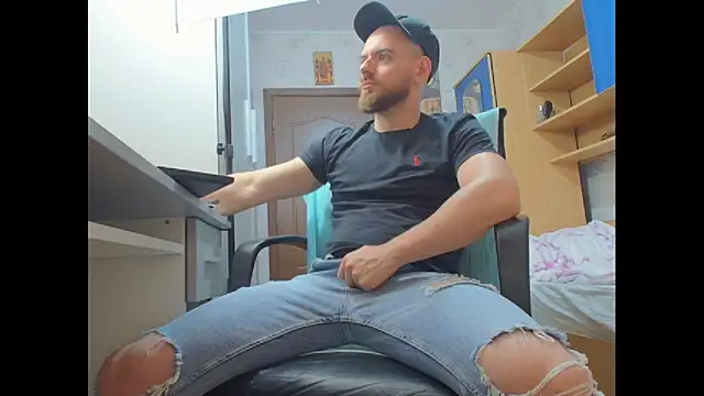 Snapshot of JaceBlaze chatting on October 29, 2025, 3:31 am JaceBlaze online show from October 29, 2025, 3:31 am