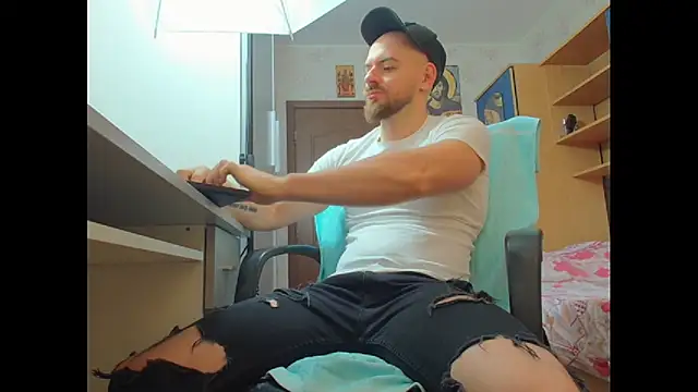 Snapshot of JaceBlaze chatting on November 1, 2025, 7:21 am JaceBlaze online show from November 1, 2025, 7:21 am